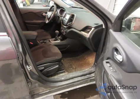 2016 Jeep Cherokee Latitude из США, поврежденный, VIN 1C4PJMCS3GW368342